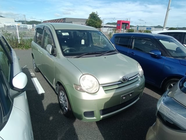 2010 Toyota Sienta
