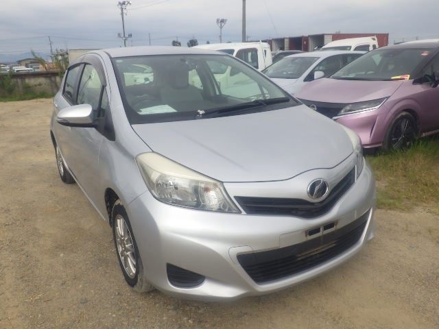 2013 Toyota Vitz