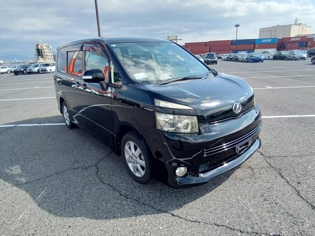 2008 Toyota Voxy