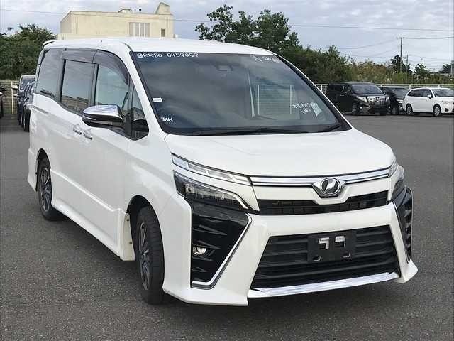 2018 Toyota Voxy