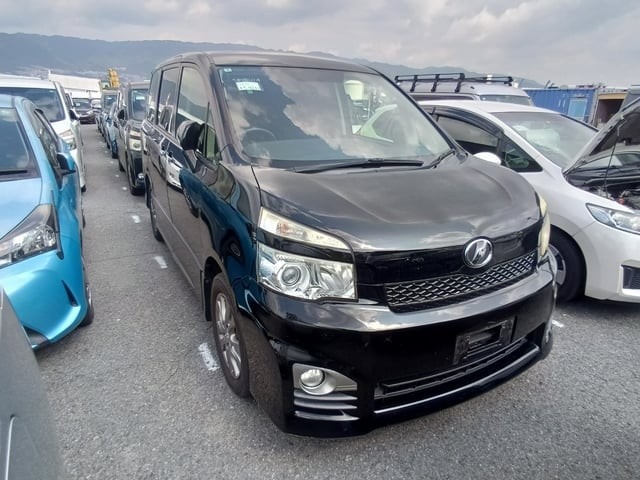 2012 Toyota Voxy