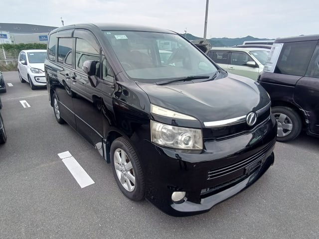 2009 Toyota Voxy