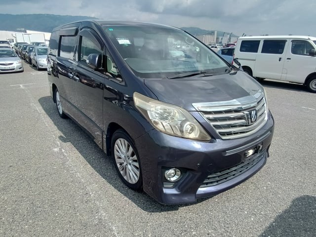 2011 Toyota Alphard