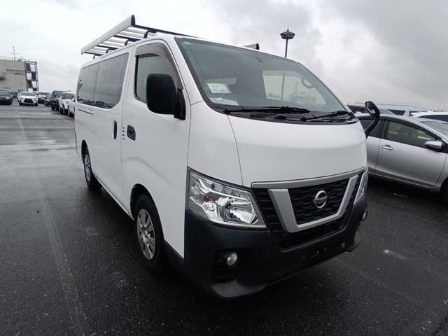 2021 Nissan NV350 Caravan
