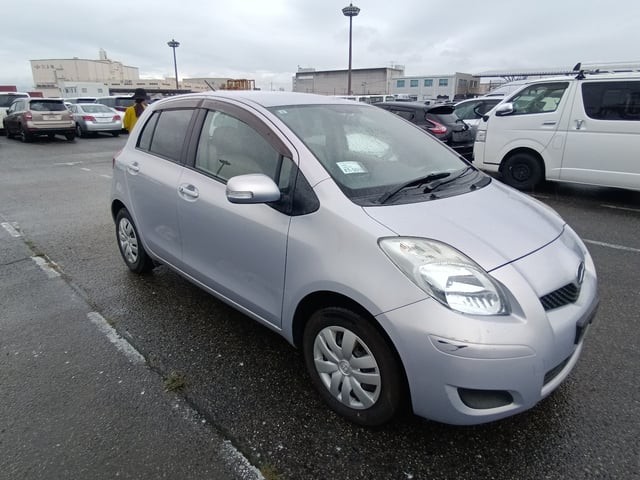 2009 Toyota Vitz
