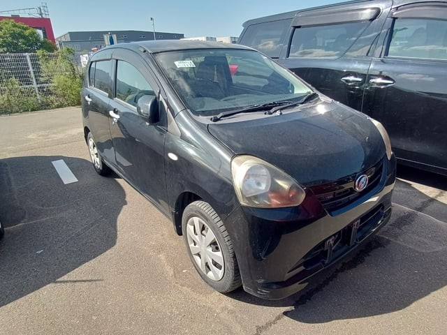 2011 Daihatsu Mira ES