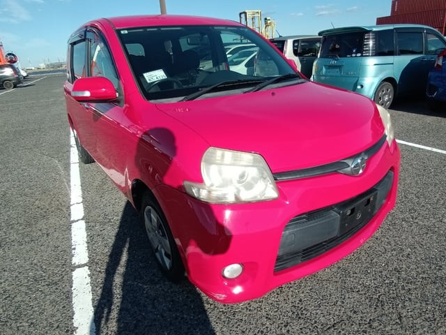 2011 Toyota Sienta