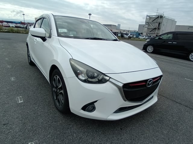 2015 Mazda Demio