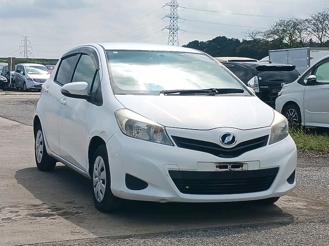 2013 Toyota Vitz