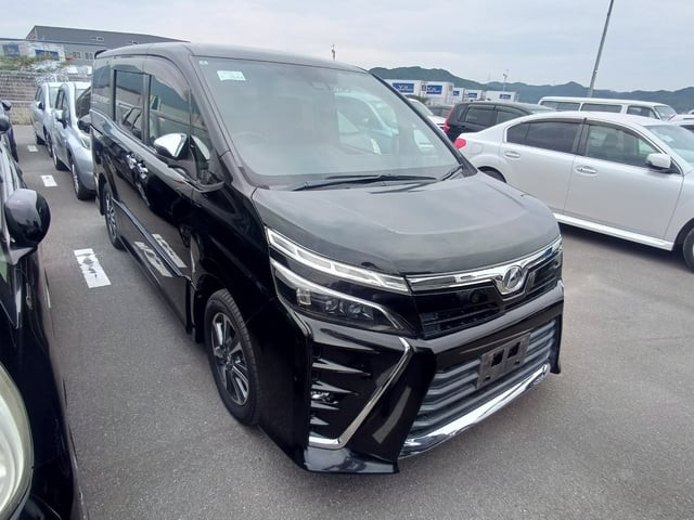 2018 Toyota Voxy