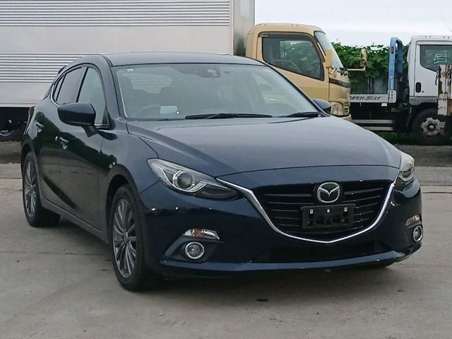 2013 Mazda Axela Sports