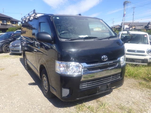 2018 Toyota Hiace V