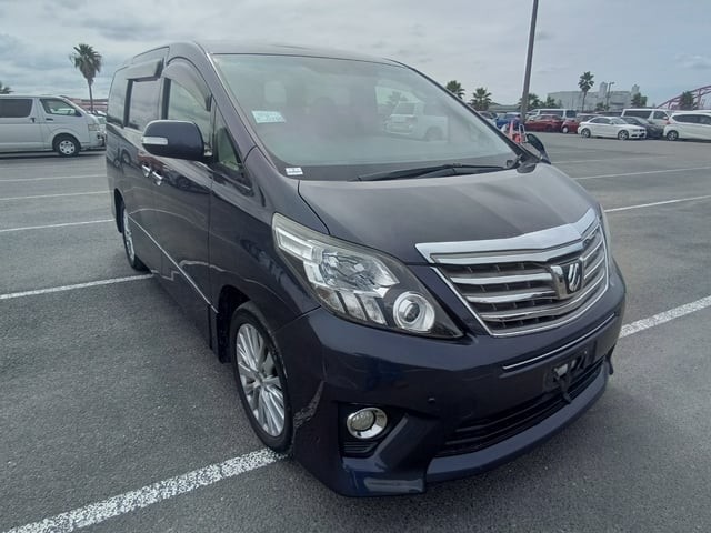 2013 Toyota Alphard