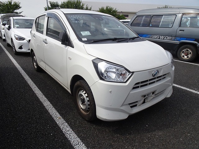 2019 Daihatsu Mira ES