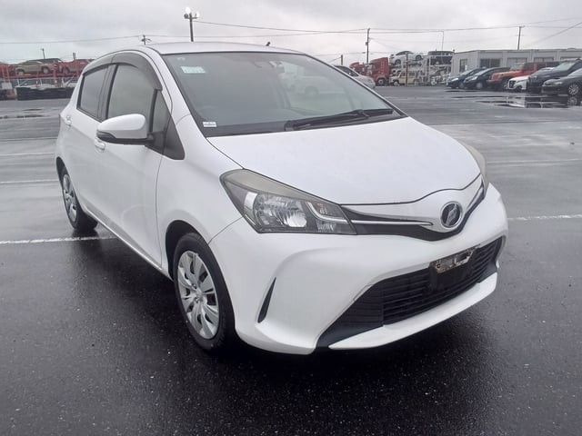 2015 Toyota Vitz