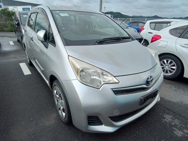 2013 Toyota Ractis