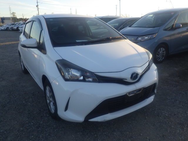 2015 Toyota Vitz