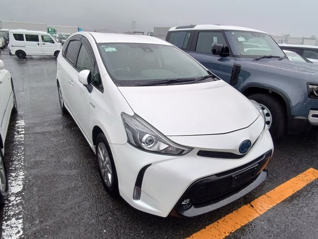 2018 Toyota Prius Alpha
