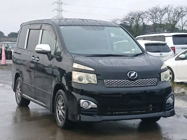 2011 Toyota Voxy