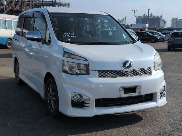 2011 Toyota Voxy