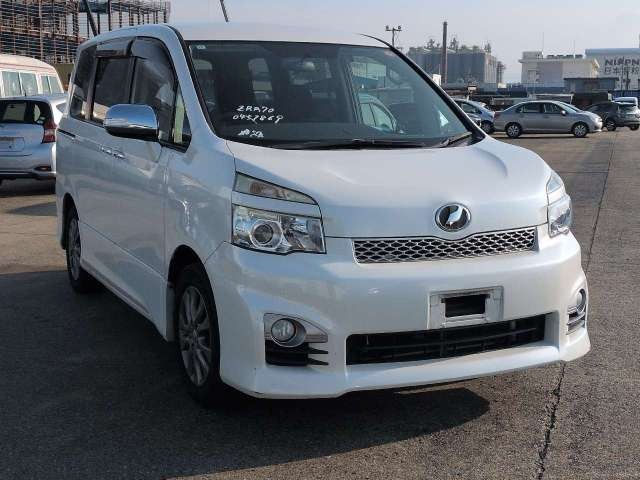 2011 Toyota Voxy