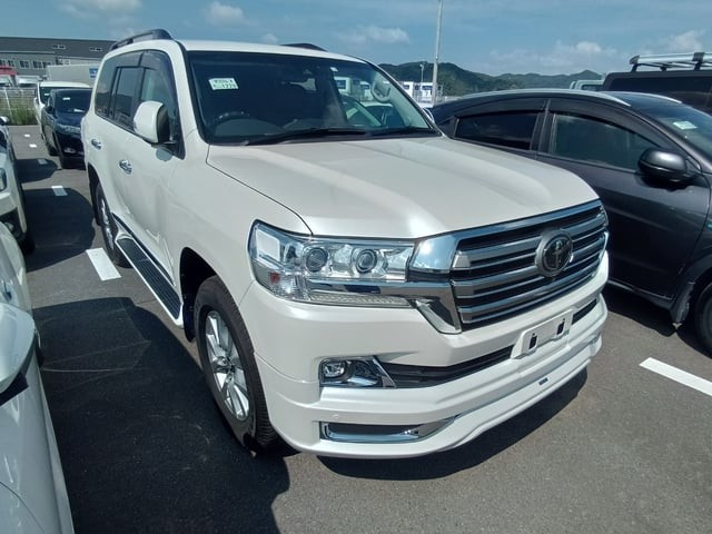 2018 Toyota Land Cruiser
