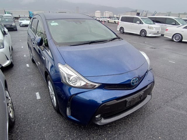 2018 Toyota Prius Alpha