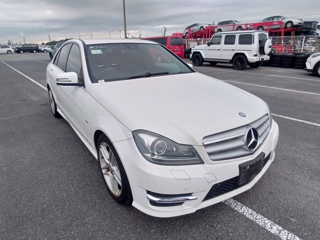 2011 Mercedes-Benz C200