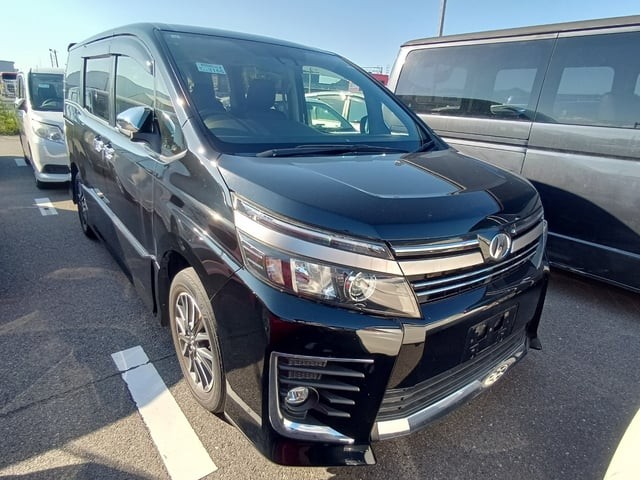 2017 Toyota Voxy
