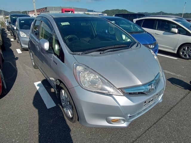 2012 Honda FIT HV
