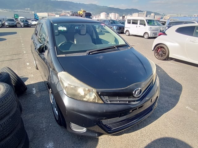 2011 Toyota Vitz