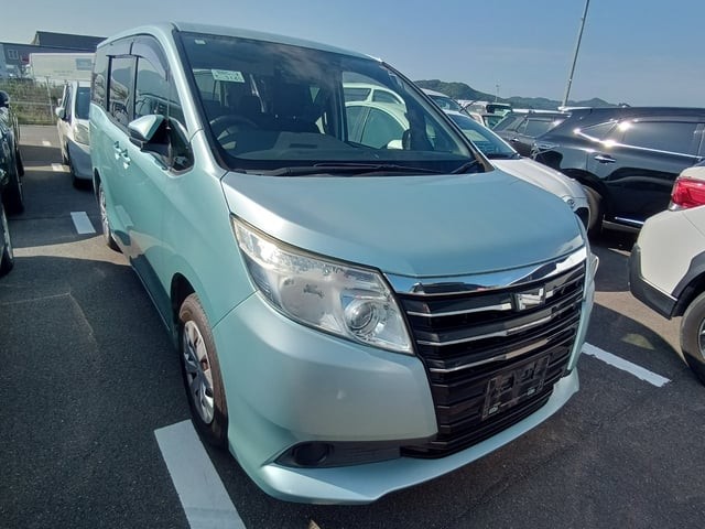 2014 Toyota Noah