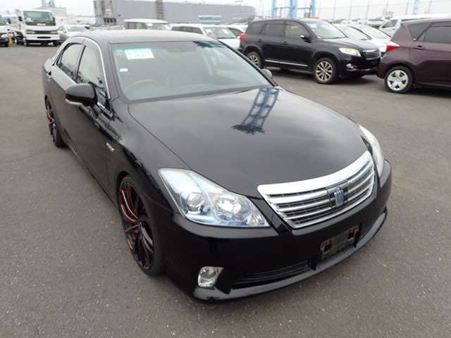 2011 Toyota Crown HV