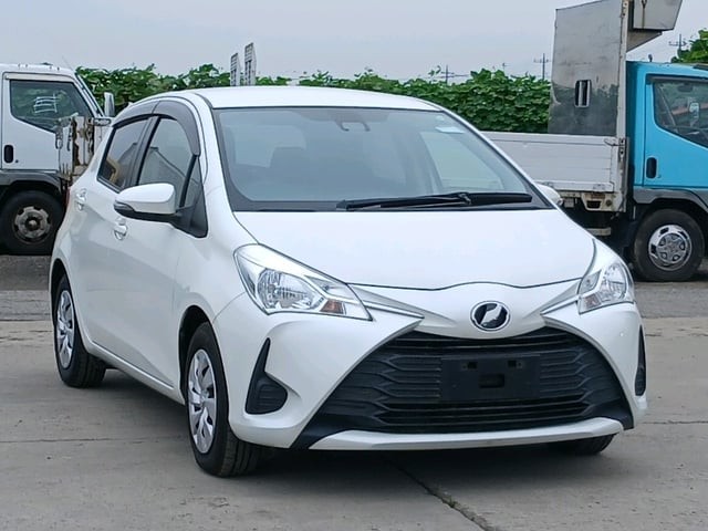 2017 Toyota Vitz