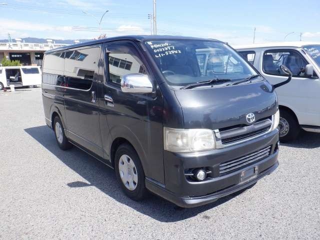 2006 Toyota Hiace V