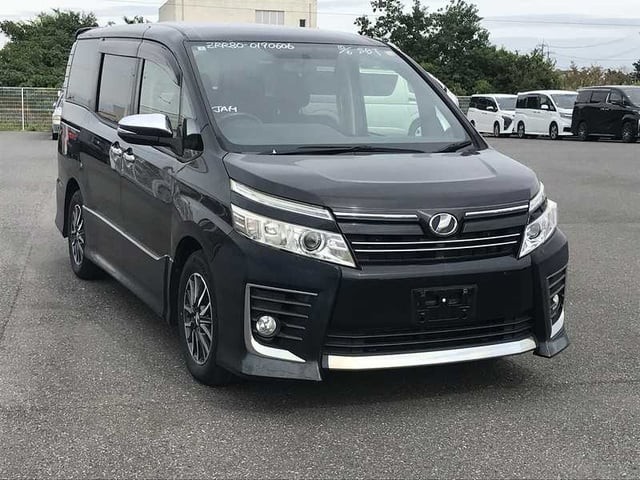 2015 Toyota Voxy