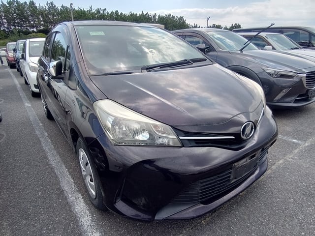 2015 Toyota Vitz
