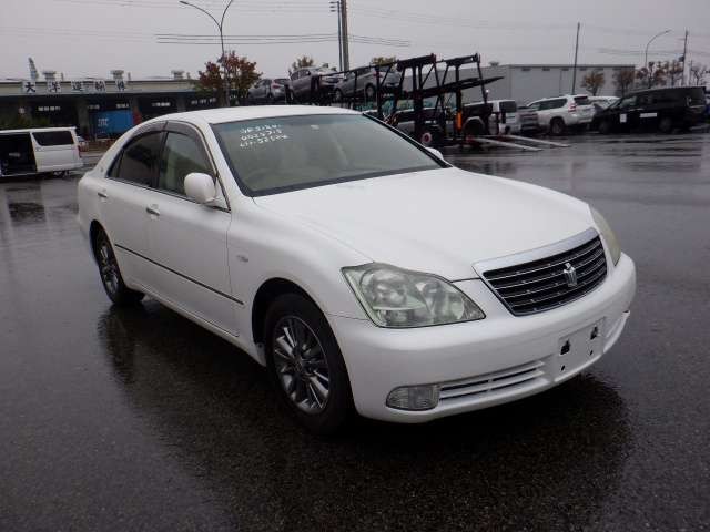 2005 Toyota Crown