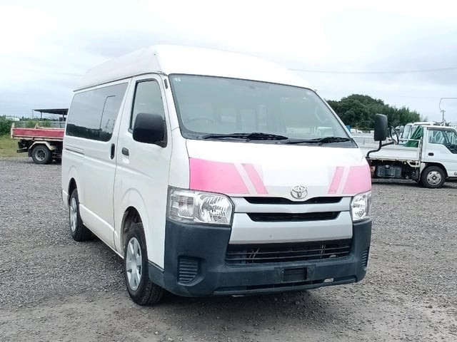 2016 Toyota Hiace V