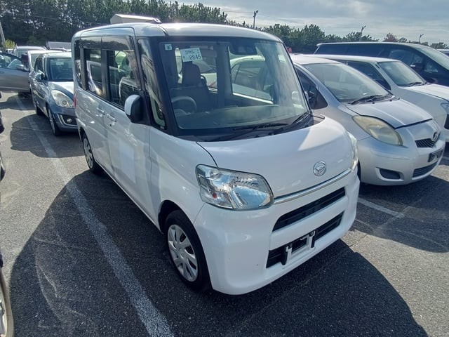 2017 Daihatsu Tanto