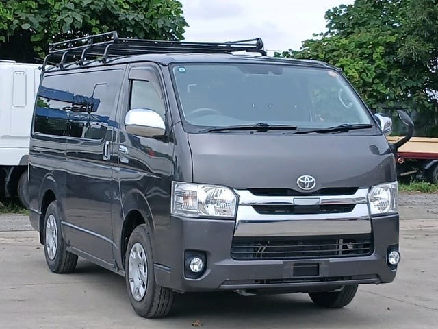 2019 Toyota Hiace V