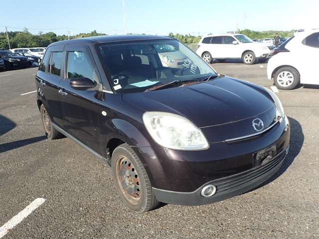2005 Mazda Verisa