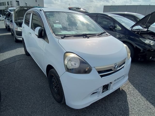 2012 Daihatsu Mira ES