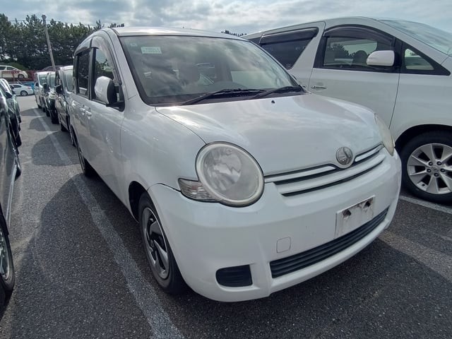 2009 Toyota Sienta