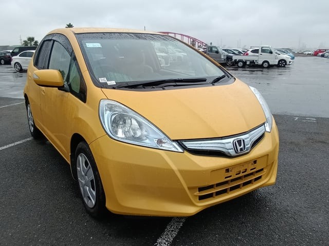 2012 Honda FIT HV