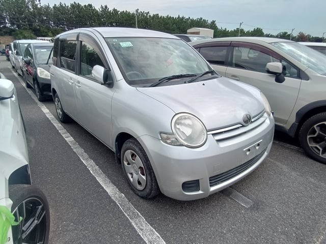 2009 Toyota Sienta