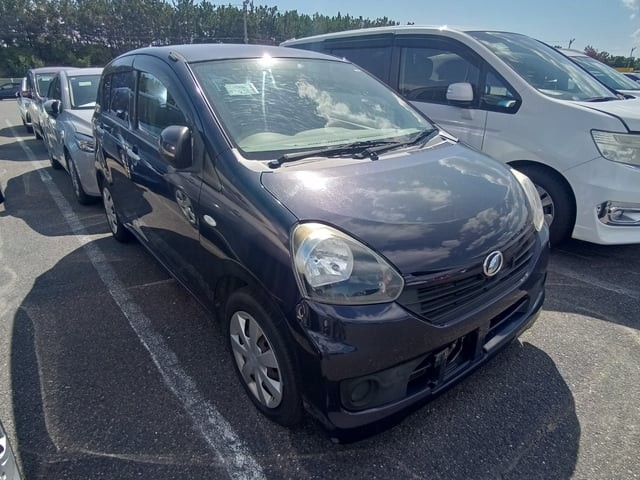 2015 Daihatsu Mira ES