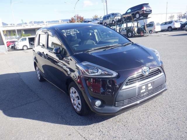 2017 Toyota Sienta HV