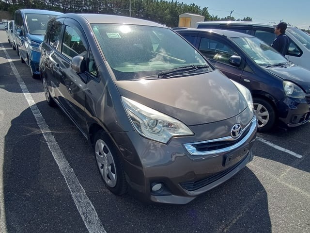 2015 Toyota Ractis