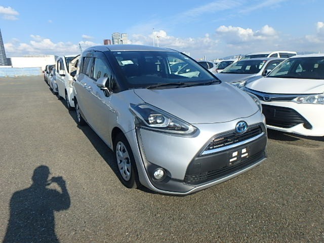 2017 Toyota Sienta HV